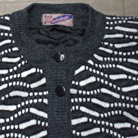 Vintage New Wong Kong Co Cardigan Jacket Women's Button Up 70s 80s Fits 3X - Picture 3 of 7